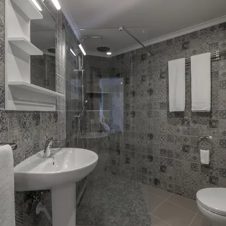 Ferienhaus 3 Bedroom Townhouse Walk Distance Beach Center, *